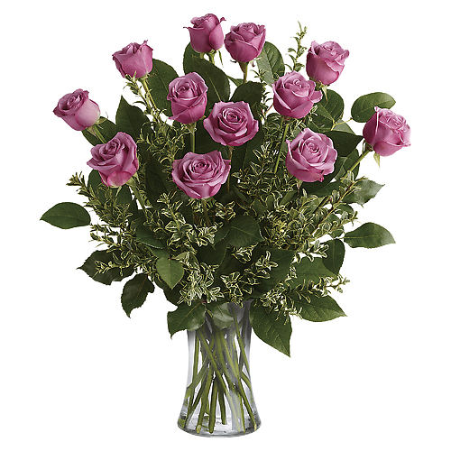 Luxe and lovely lavender roses